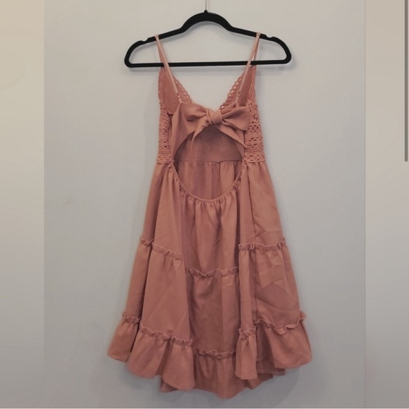 Spring dress - Picture 3 of 3